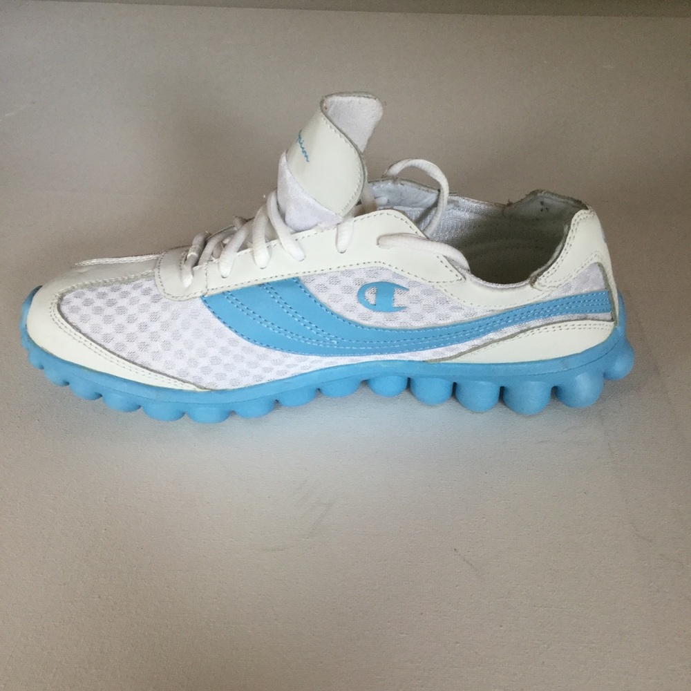 Champion, Lace Up Super Lightweight Running Shoes Size 9,5 - Picture 4 of 9